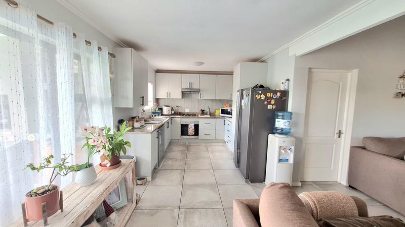 2 Bedroom Property for Sale in Reebok Western Cape